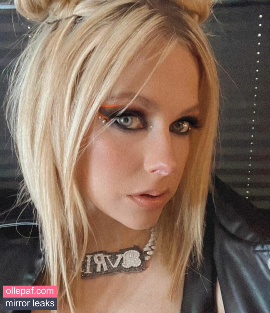 Latest Leaks Avril Lavigne Nude #671 - Fapello
