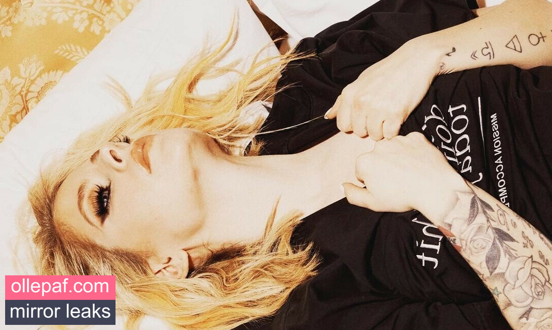 Latest Leaks Avril Lavigne Nude #742 - Fapello