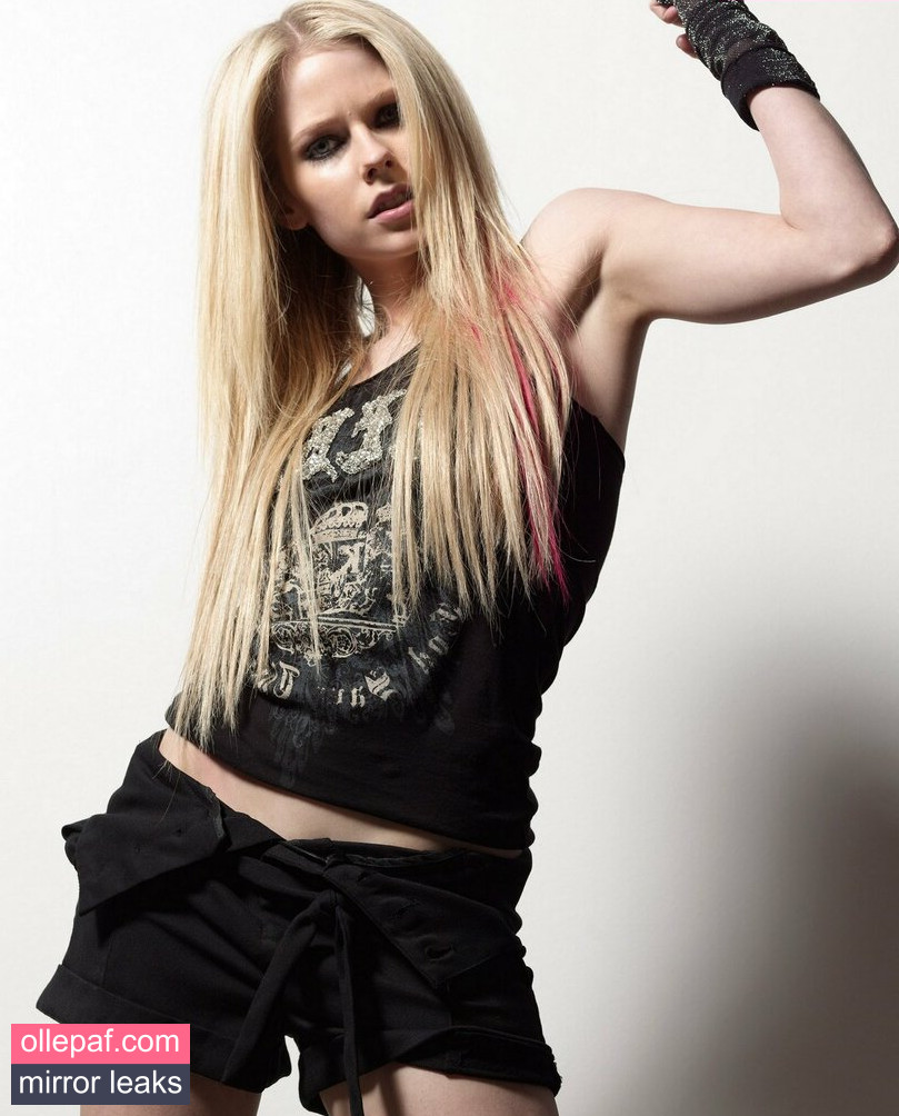 Latest Leaks Avril Lavigne Nude #751 - Fapello
