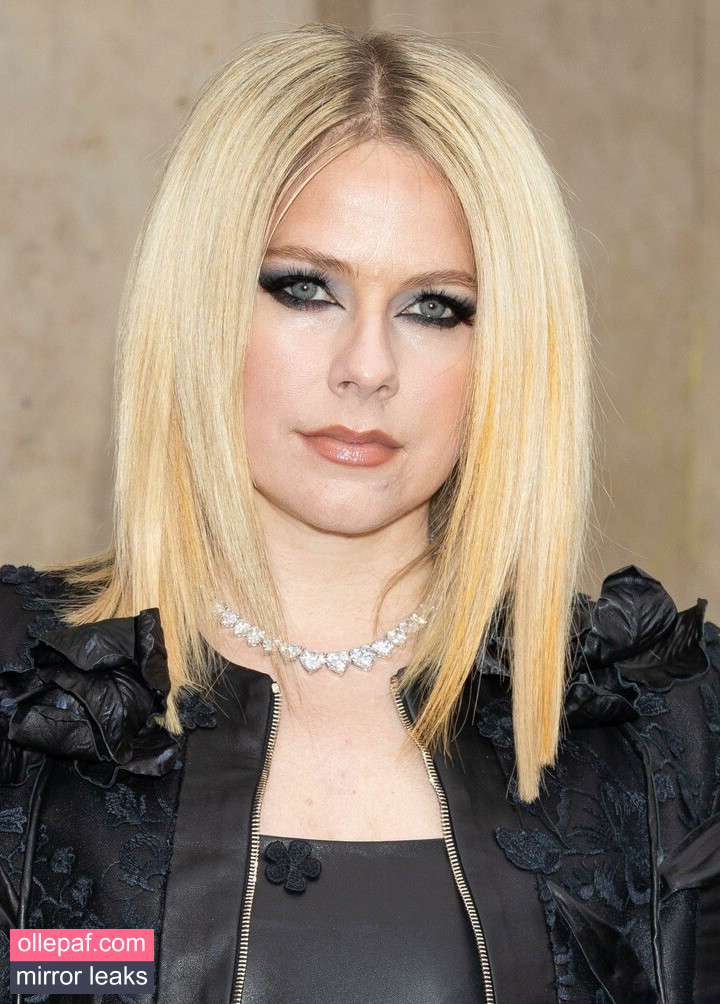 Latest Leaks Avril Lavigne Nude #779 - Fapello