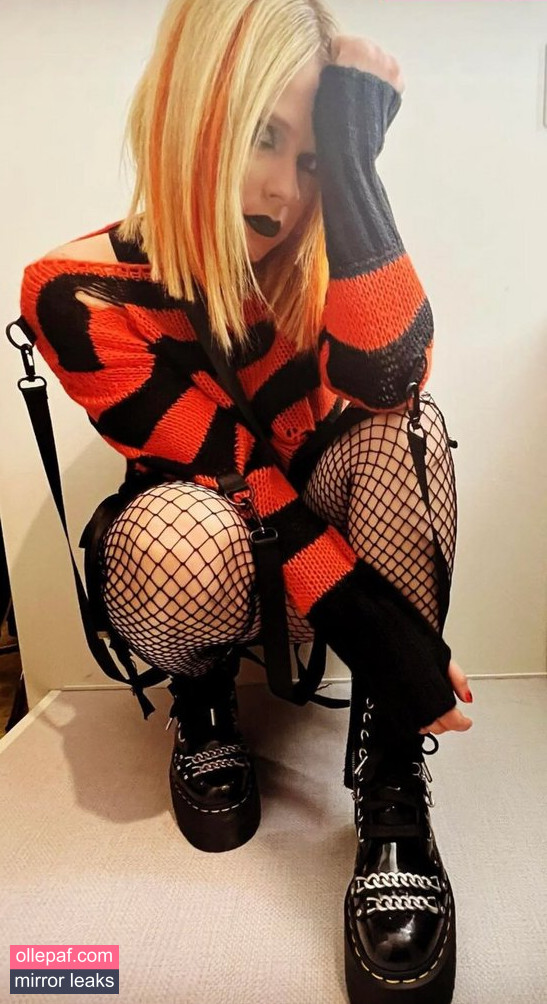 Latest Leaks Avril Lavigne Nude #785 - Fapello