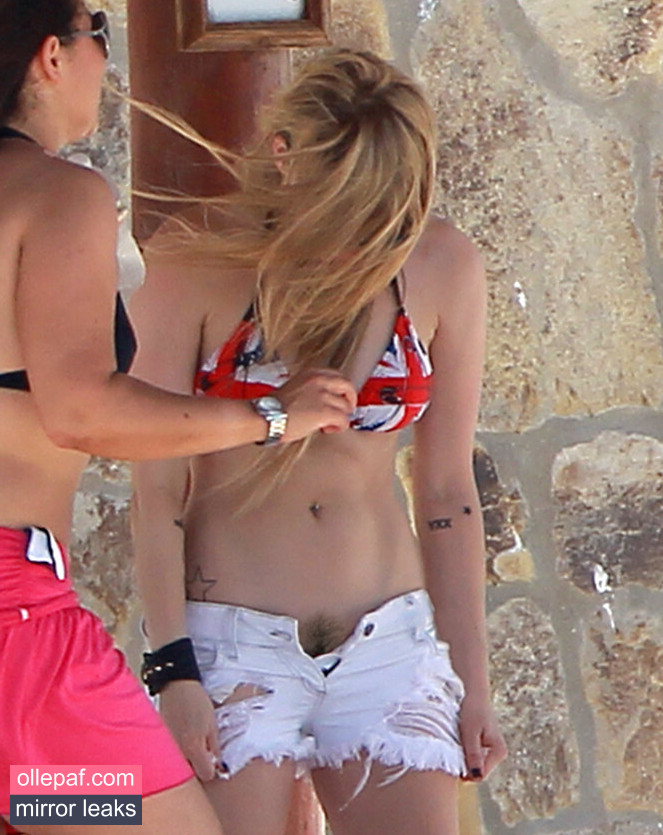 Latest Leaks Avril Lavigne Nude #794 - Fapello
