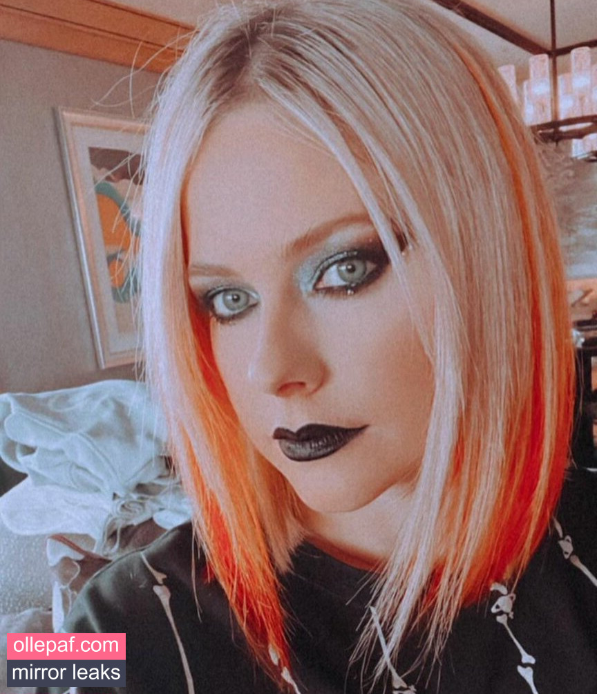 Latest Leaks Avril Lavigne Nude #807 - Fapello