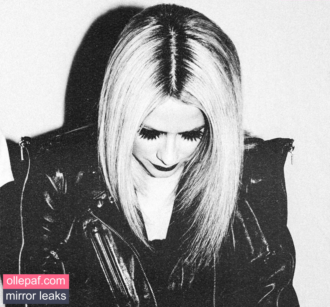 Latest Leaks Avril Lavigne Nude #835 - Fapello