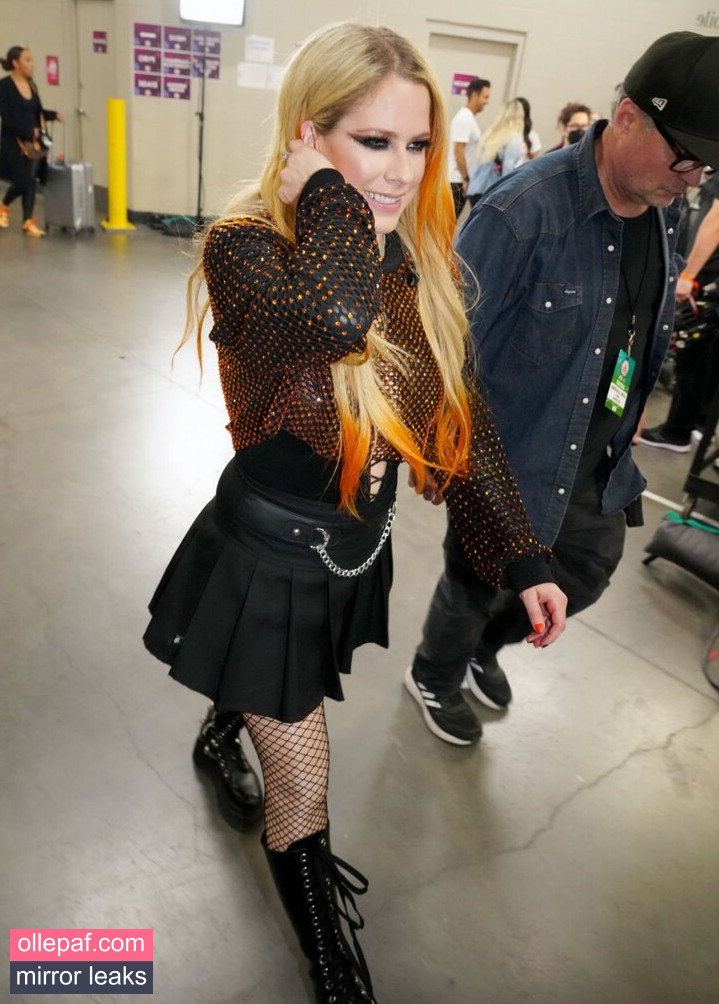 Latest Leaks Avril Lavigne Nude #871 - Fapello