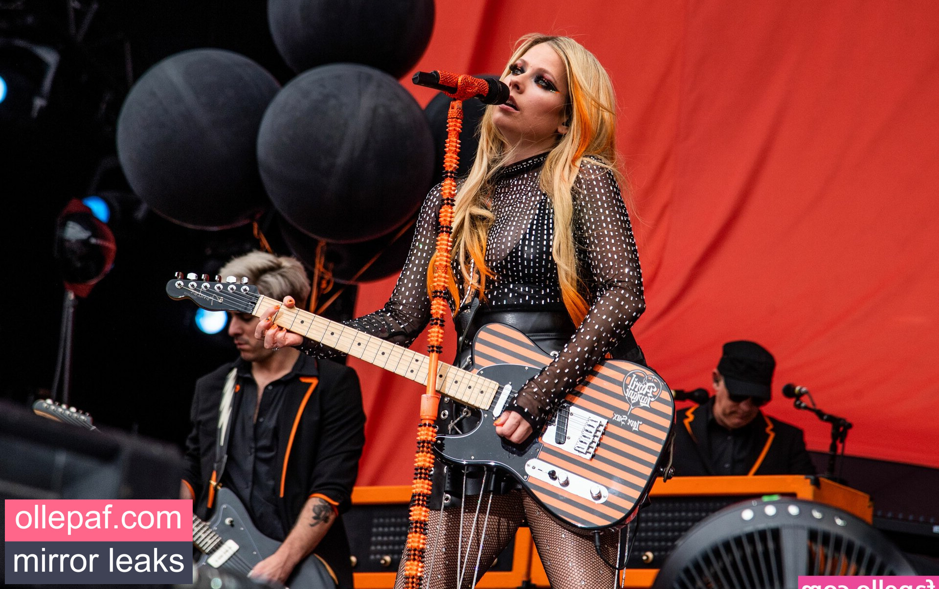 Latest Leaks Avril Lavigne Nude #927 - Fapello