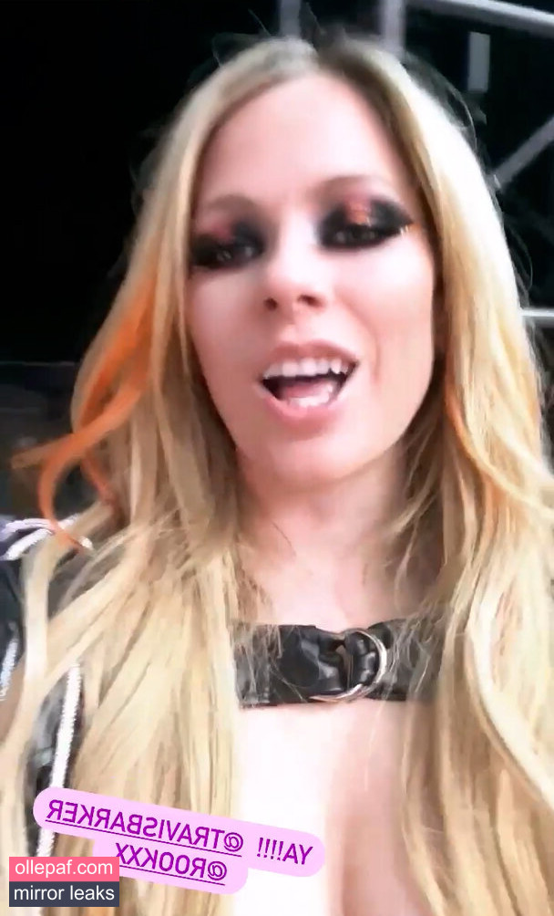 Latest Leaks Avril Lavigne Nude #942 - Fapello
