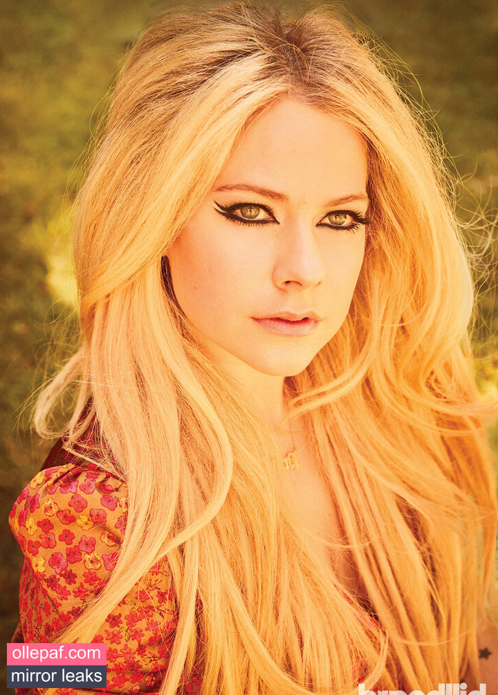 Latest Leaks Avril Lavigne Nude #999 - Fapello