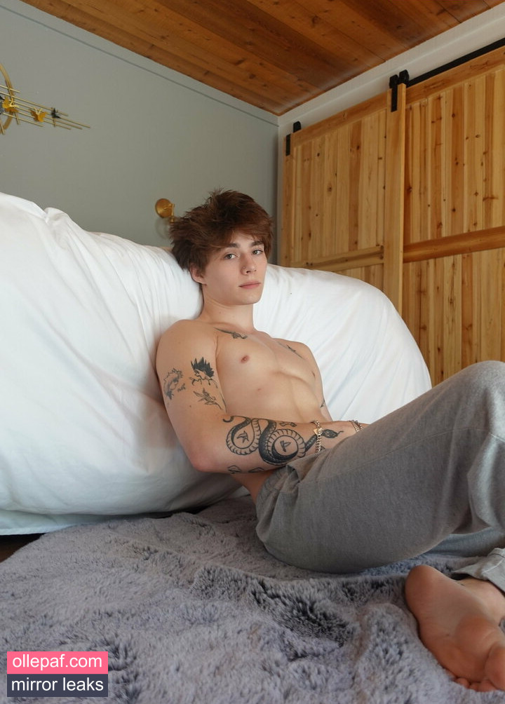 b.mckenzie Nude Leaks OnlyFans - Fapello