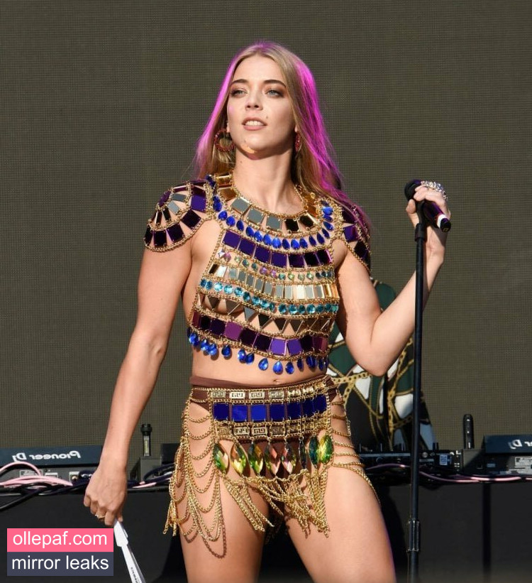 Becky Hill Nude Leaks OnlyFans - Fapello