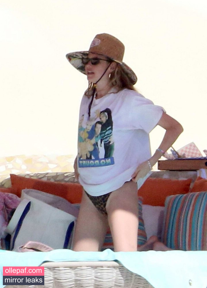 Latest Leaks Behati Prinsloo Nude #6 - Fapello