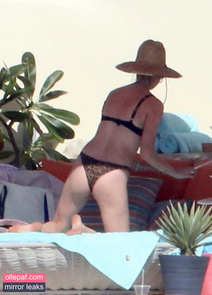 Latest Leaks Behati Prinsloo Nude #9 - Fapello