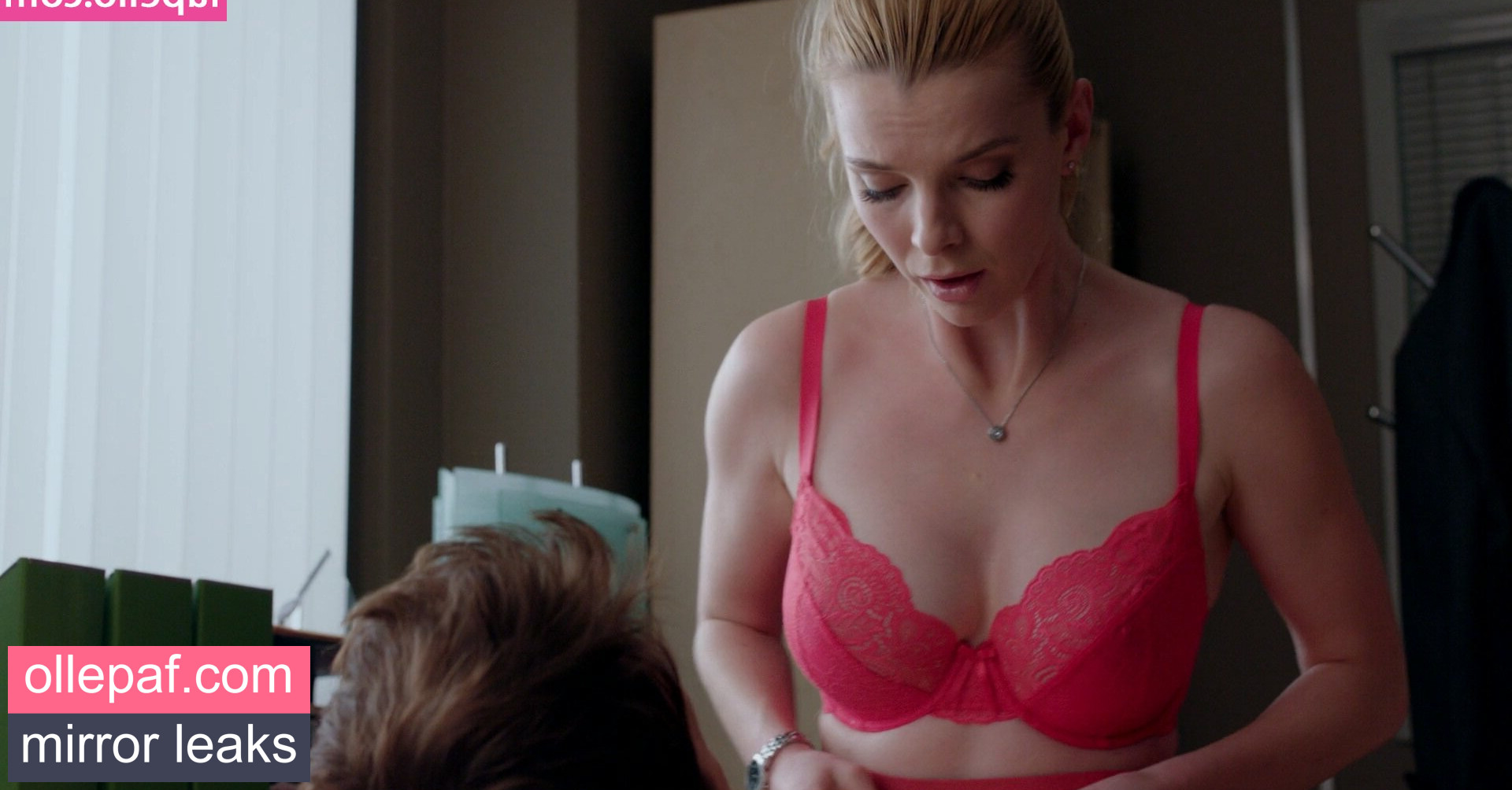 Betty Gilpin Nude Leaks OnlyFans #122 - Fapello