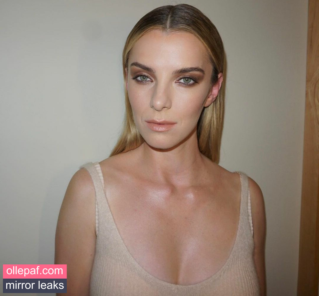 Betty Gilpin Nude Leaks OnlyFans #34 - Fapello