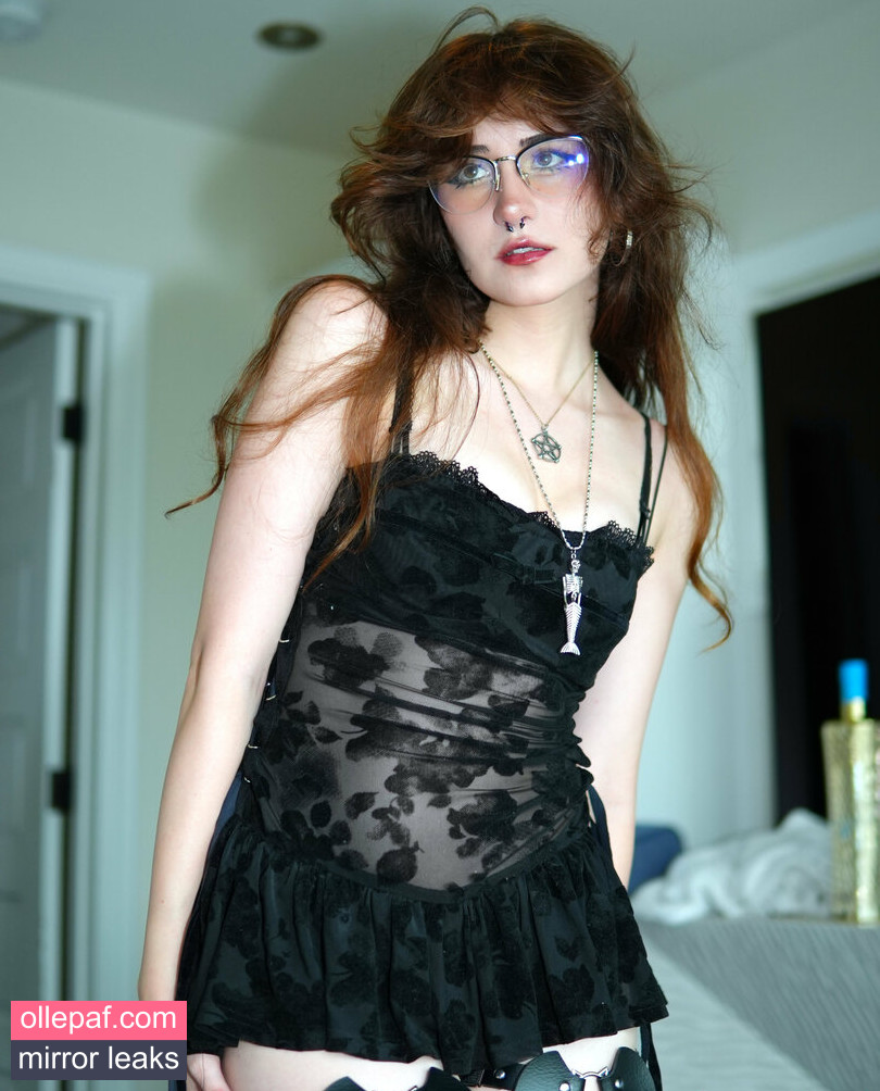 Latest Leaks blossom_moonlightfree Nude #9 - Fapello
