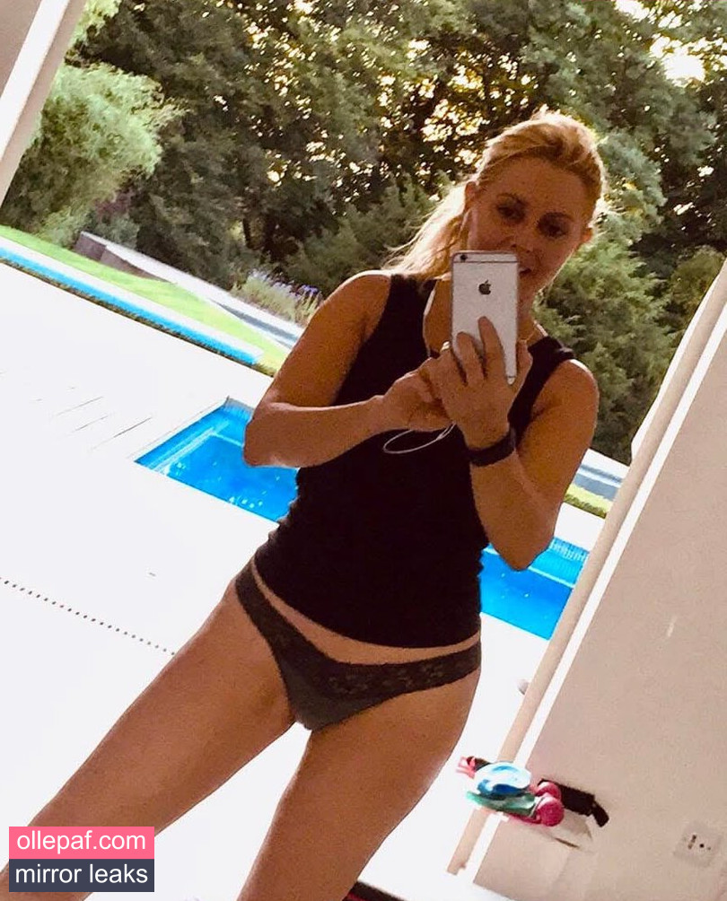 Carol Vorderman Nude Leaks OnlyFans #29 - Fapello