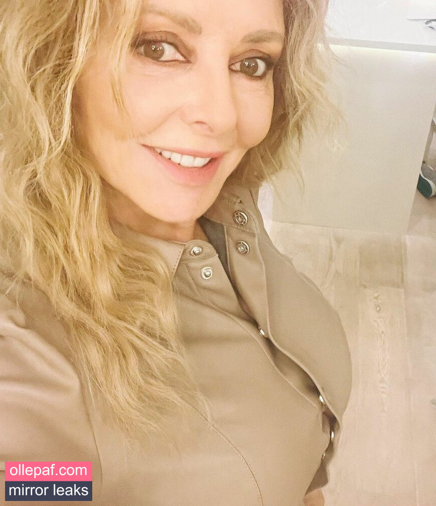 Carol Vorderman Nude Leaks OnlyFans #357 - Fapello