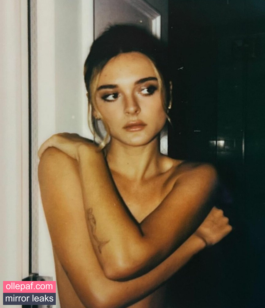 Latest Leaks Charlotte Lawrence Nude #289 - Fapello