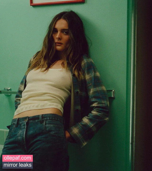 Latest Leaks Charlotte Lawrence Nude #419 - Fapello