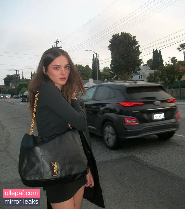 Latest Leaks Charlotte Lawrence Nude #654 - Fapello