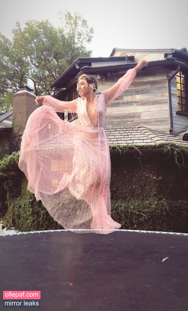 Latest Leaks Chloe Bennet Nude #310 - Fapello