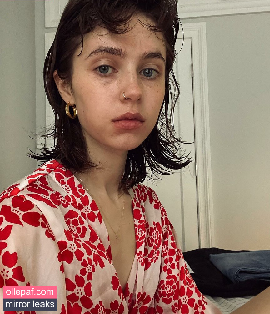 Clairo Nude Leaks OnlyFans #101 - Fapello