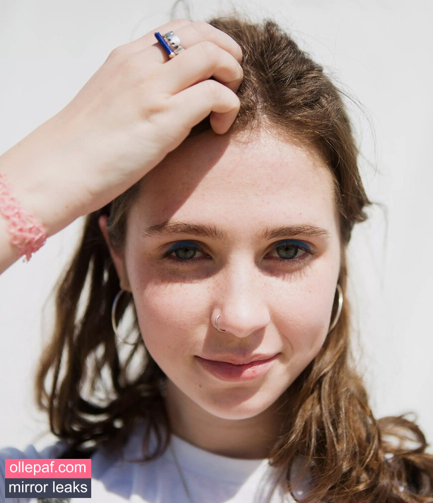 Clairo Nude Leaks OnlyFans #111 - Fapello