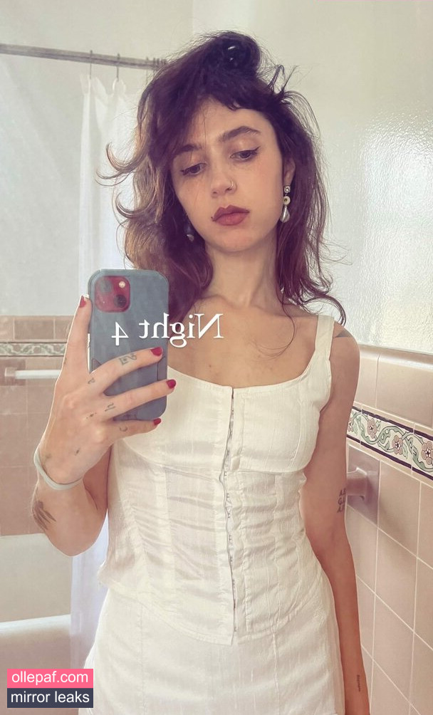 Clairo Nude Leaks OnlyFans #17 - Fapello