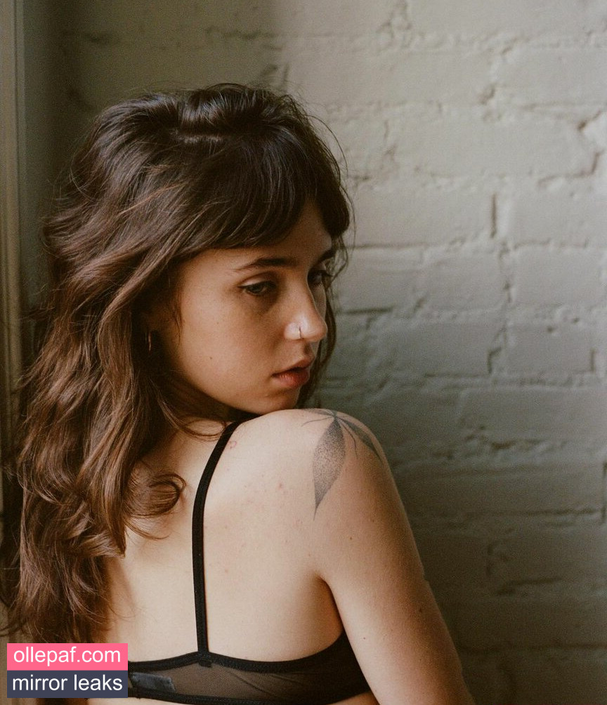 Clairo Nude Leaks OnlyFans #90 - Fapello