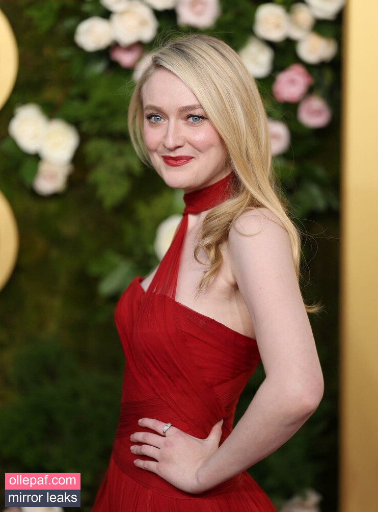 Dakota Fanning Nude Leaks OnlyFans #13 - Fapello