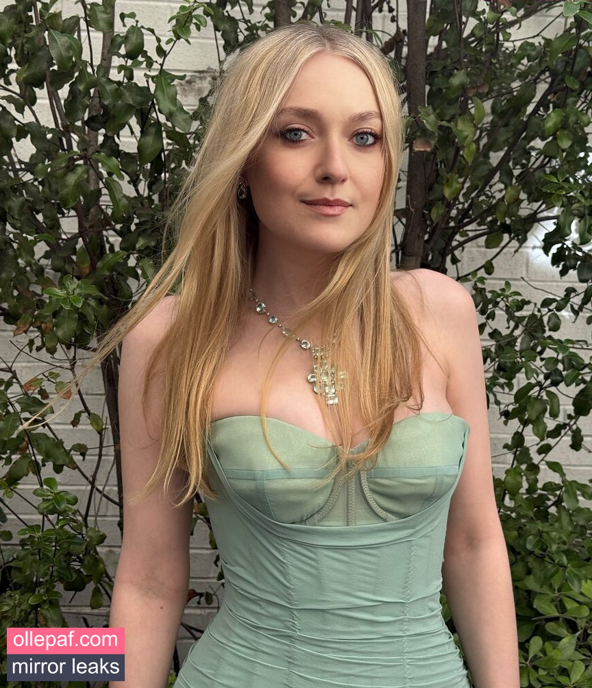 Dakota Fanning Nude Leaks OnlyFans #3 - Fapello