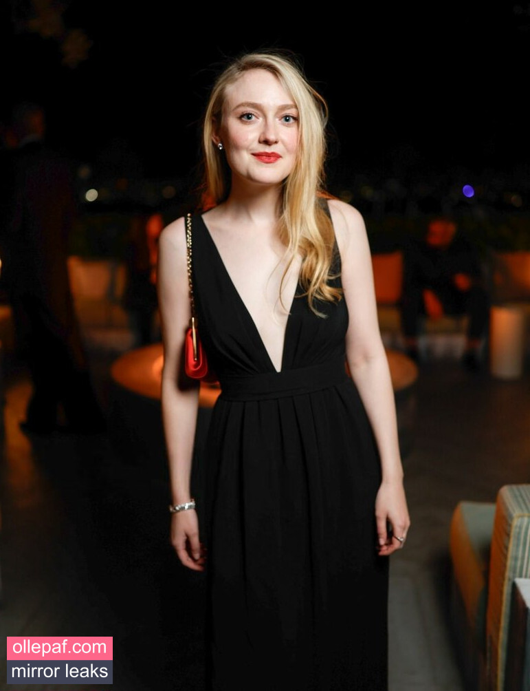 Dakota Fanning Nude Leaks OnlyFans #23 - Fapello