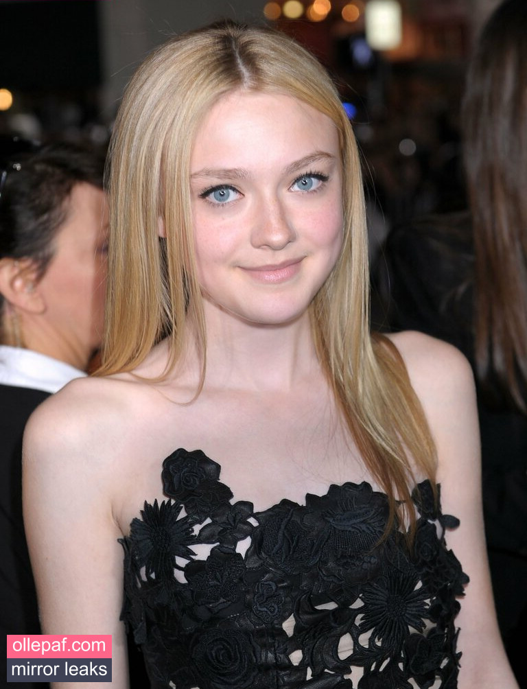 Dakota Fanning Nude Leaks OnlyFans #319 - Fapello