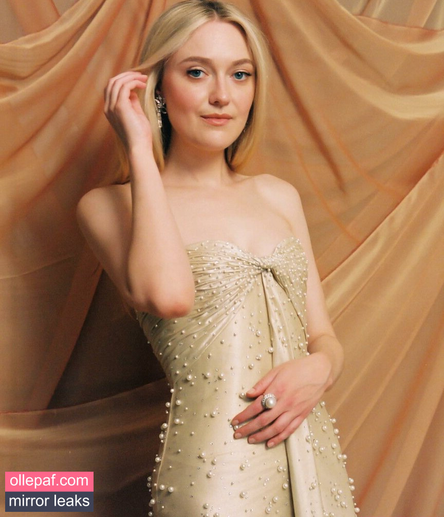 Latest Leaks Dakota Fanning Nude #54 - Fapello