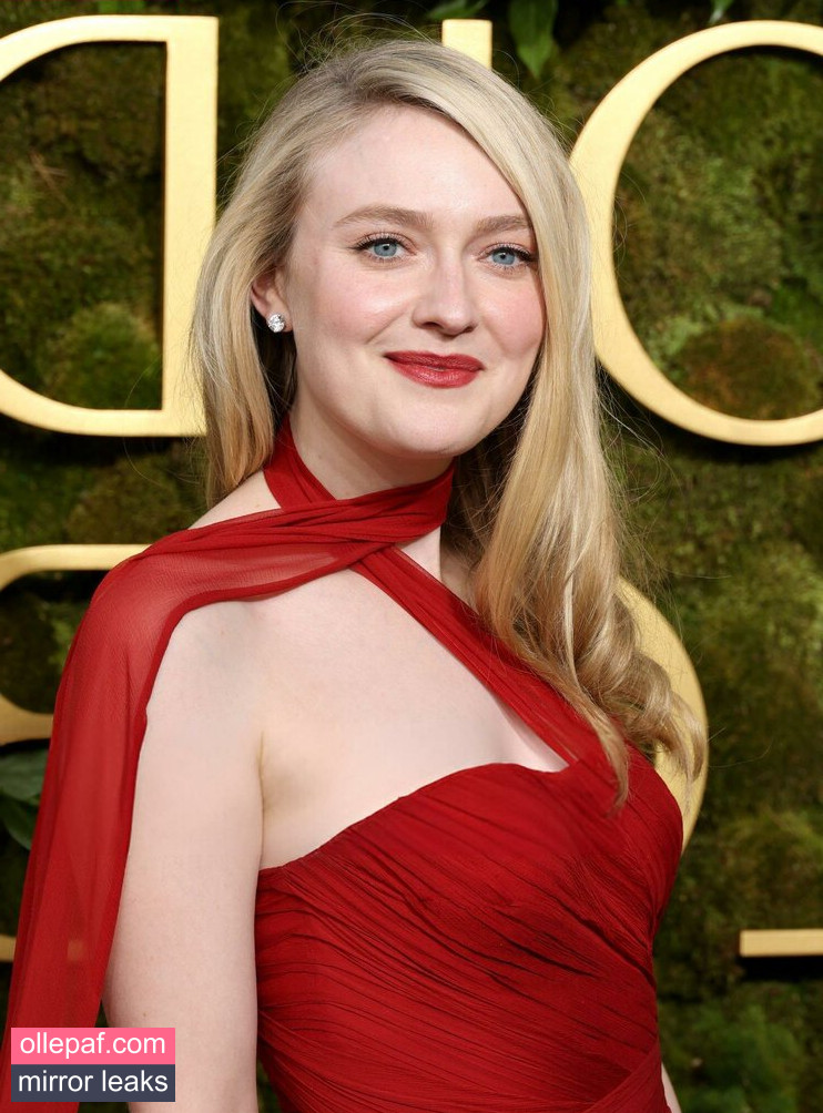 Dakota Fanning Nude Leaks OnlyFans #10 - Fapello