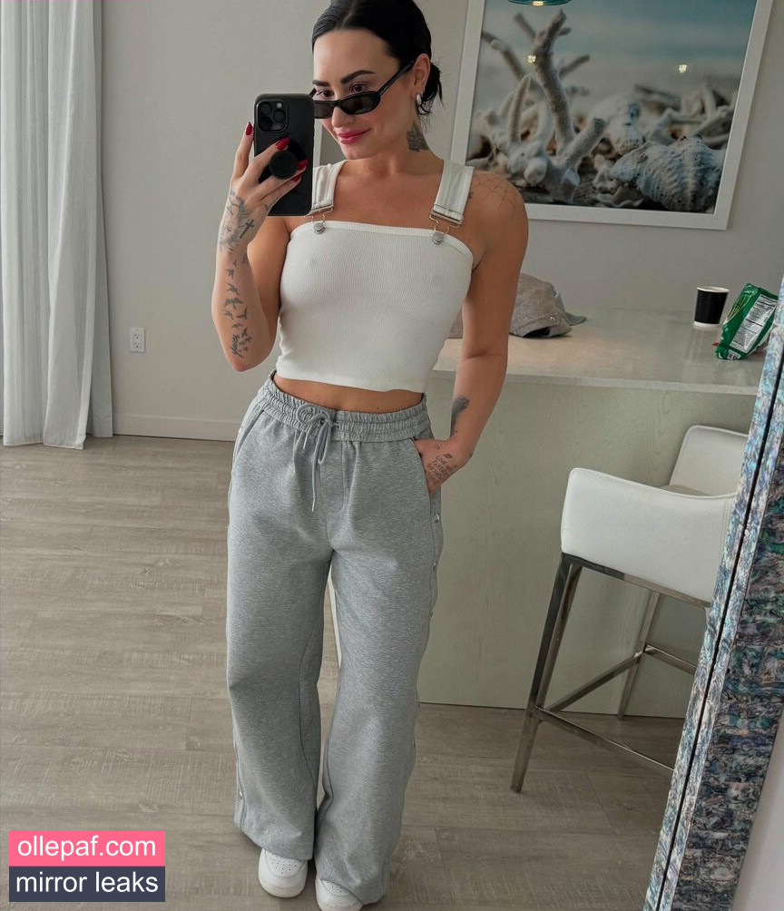 Latest Leaks Demi Lovato Nude #2 - Fapello