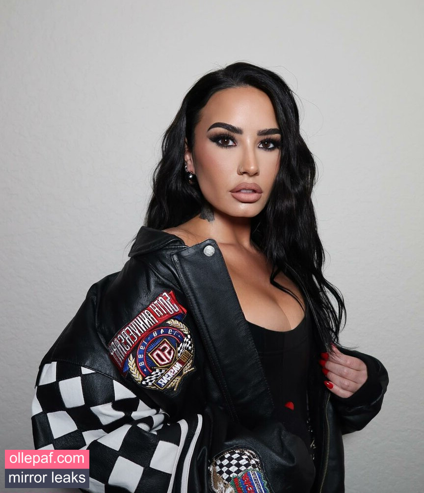 Latest Leaks Demi Lovato Nude #3 - Fapello