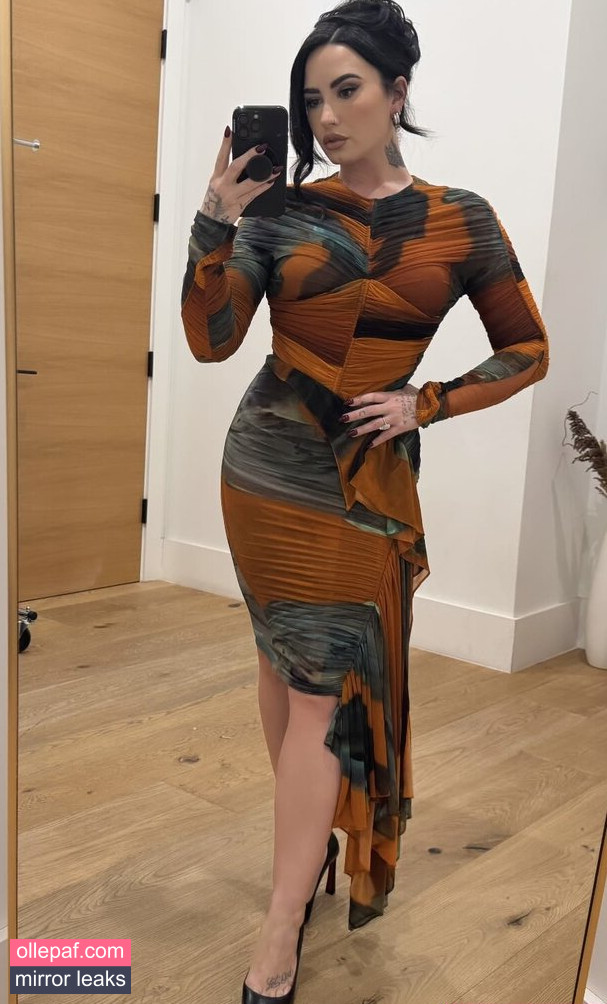 Latest Leaks Demi Lovato Nude #30 - Fapello