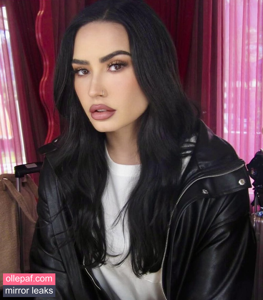 Latest Leaks Demi Lovato Nude #32 - Fapello