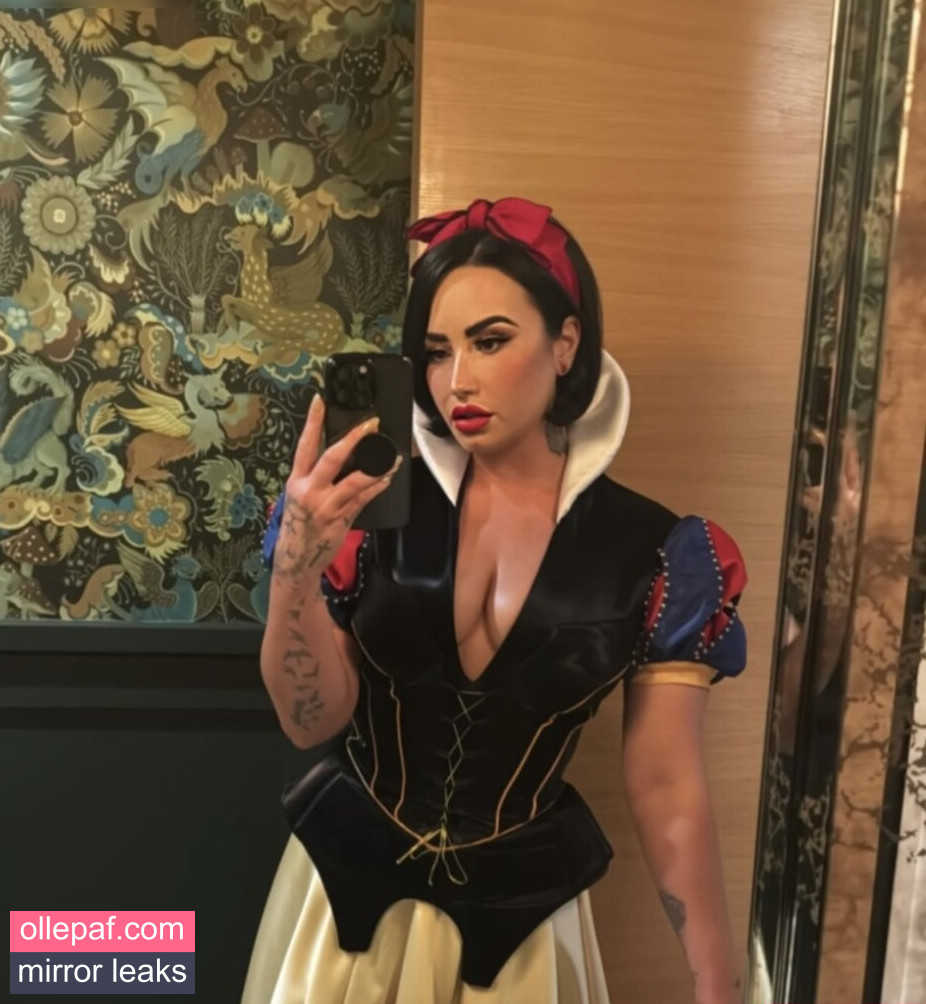 Latest Leaks Demi Lovato Nude #321 - Fapello