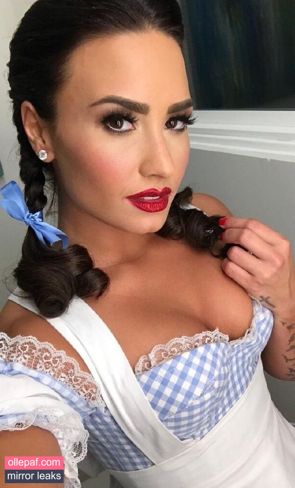 Latest Leaks Demi Lovato Nude #324 - Fapello