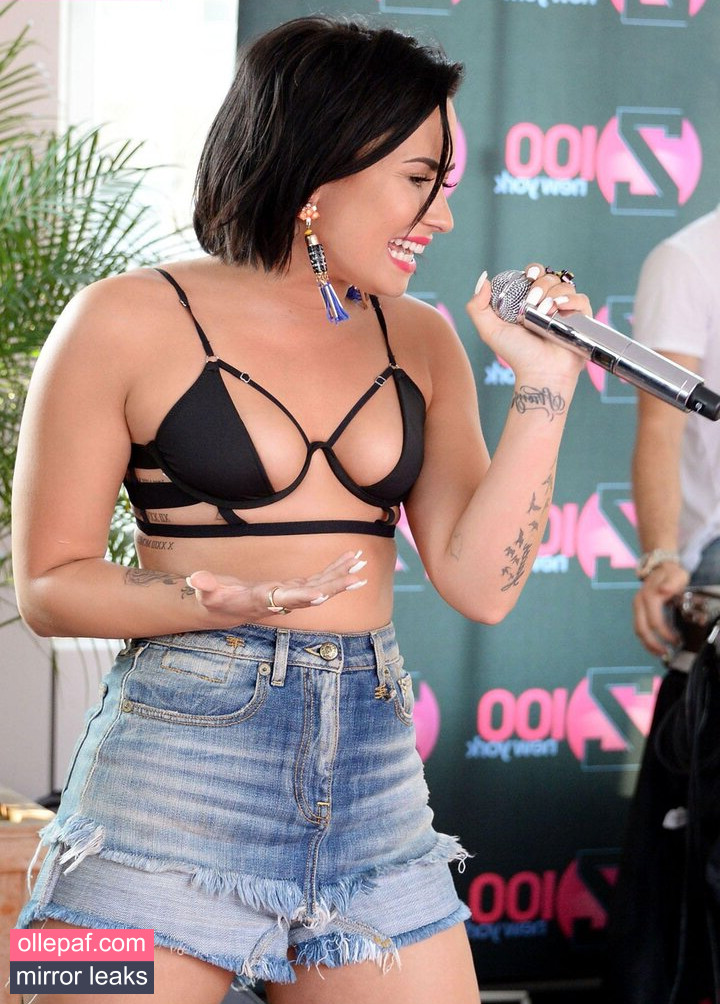 Latest Leaks Demi Lovato Nude #346 - Fapello