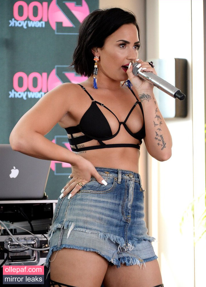 Latest Leaks Demi Lovato Nude #347 - Fapello