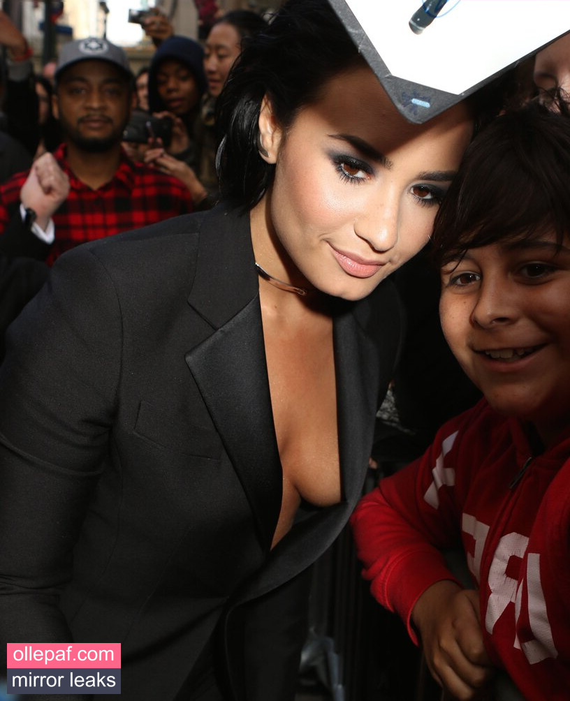 Latest Leaks Demi Lovato Nude #45 - Fapello