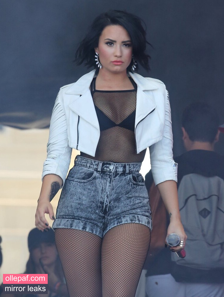 Latest Leaks Demi Lovato Nude #448 - Fapello