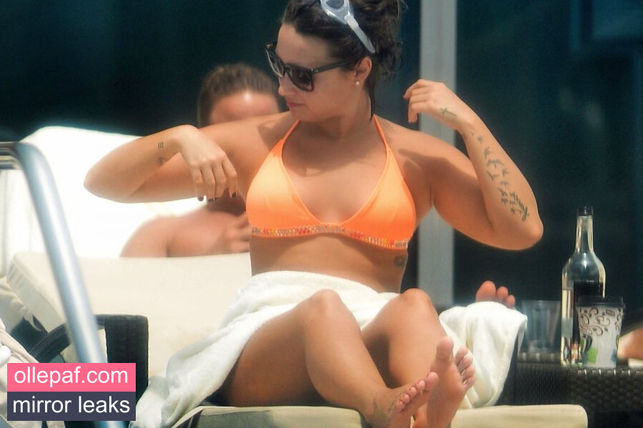 Latest Leaks Demi Lovato Nude #588 - Fapello