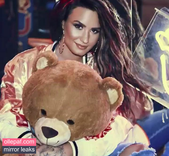 Latest Leaks Demi Lovato Nude #609 - Fapello