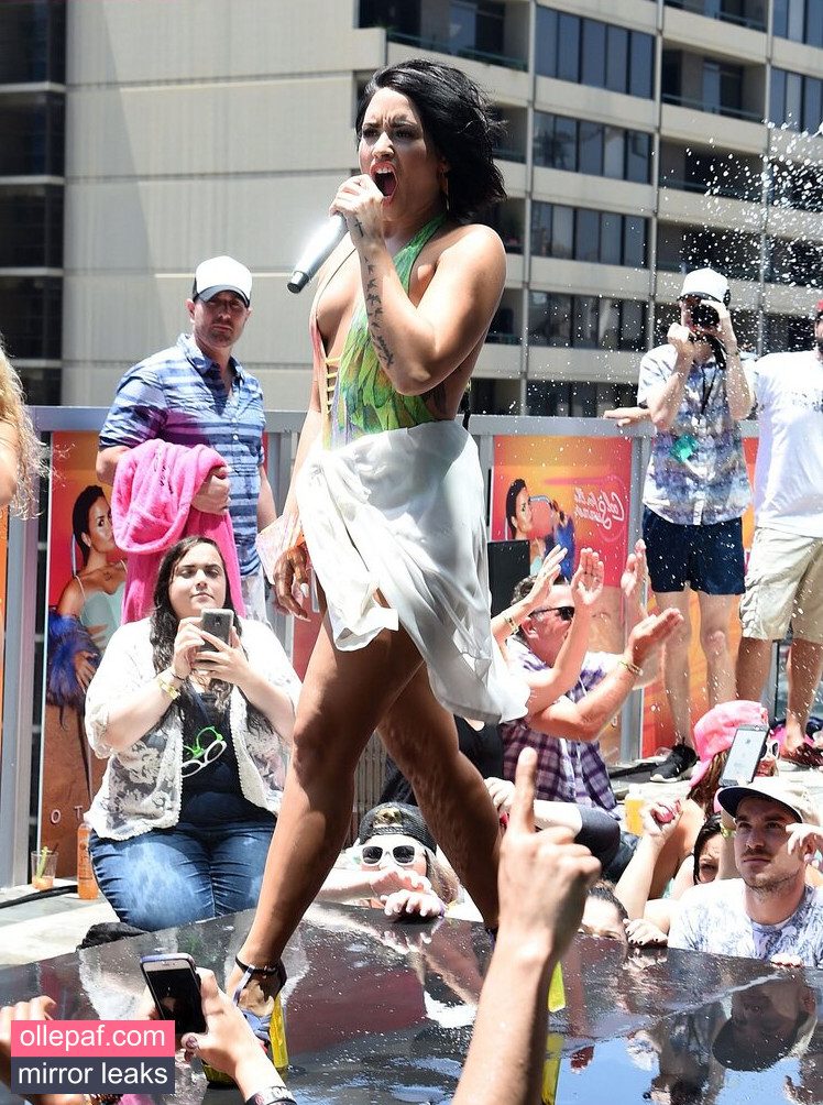 Latest Leaks Demi Lovato Nude #685 - Fapello