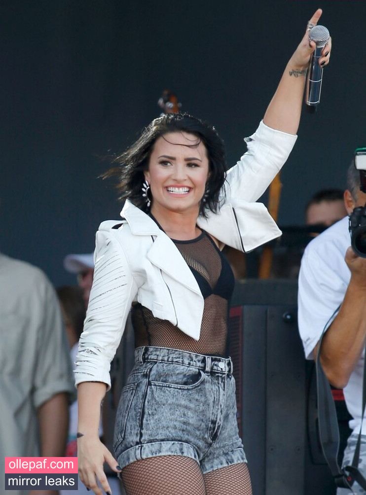 Latest Leaks Demi Lovato Nude #71 - Fapello