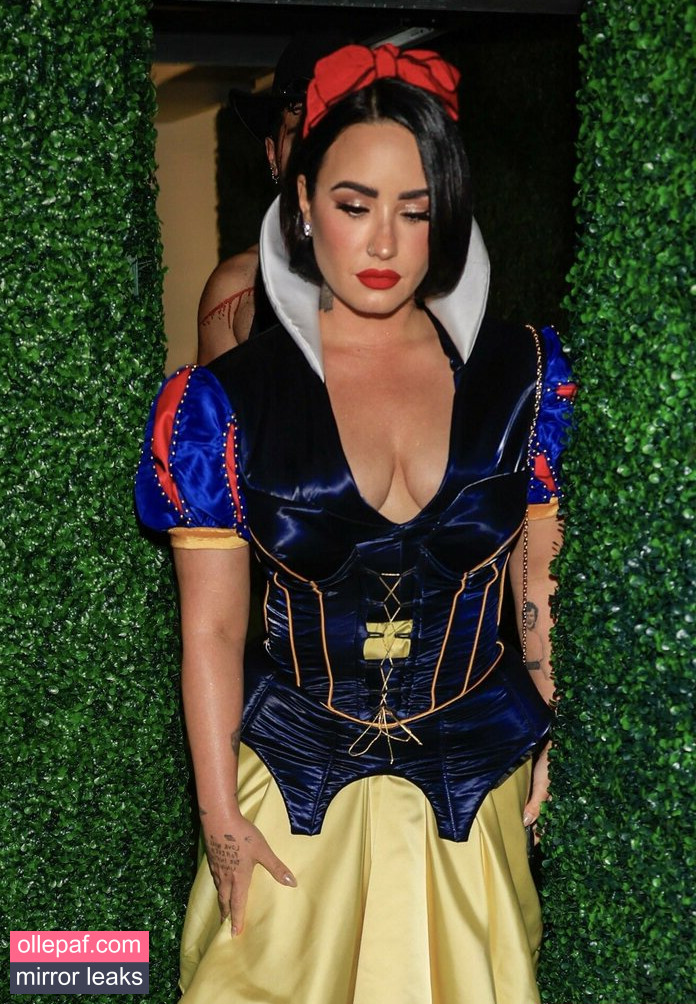 Latest Leaks Demi Lovato Nude #709 - Fapello